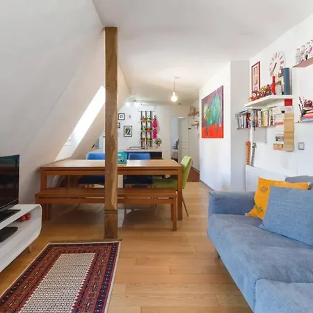 Charming And Colorful Flat For 4p Near Opera